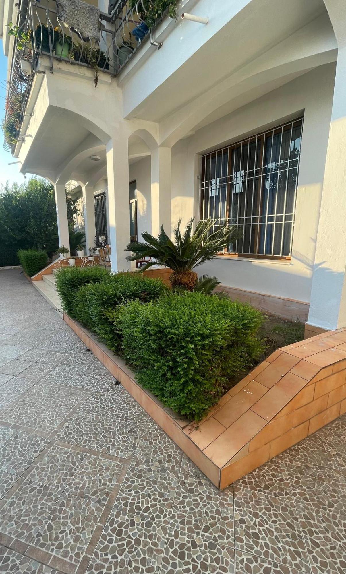 Las Palmas Guesthouse Shkodër Exterior foto