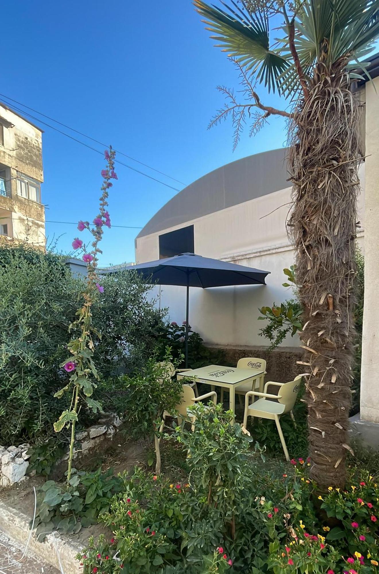 Las Palmas Guesthouse Shkodër Exterior foto